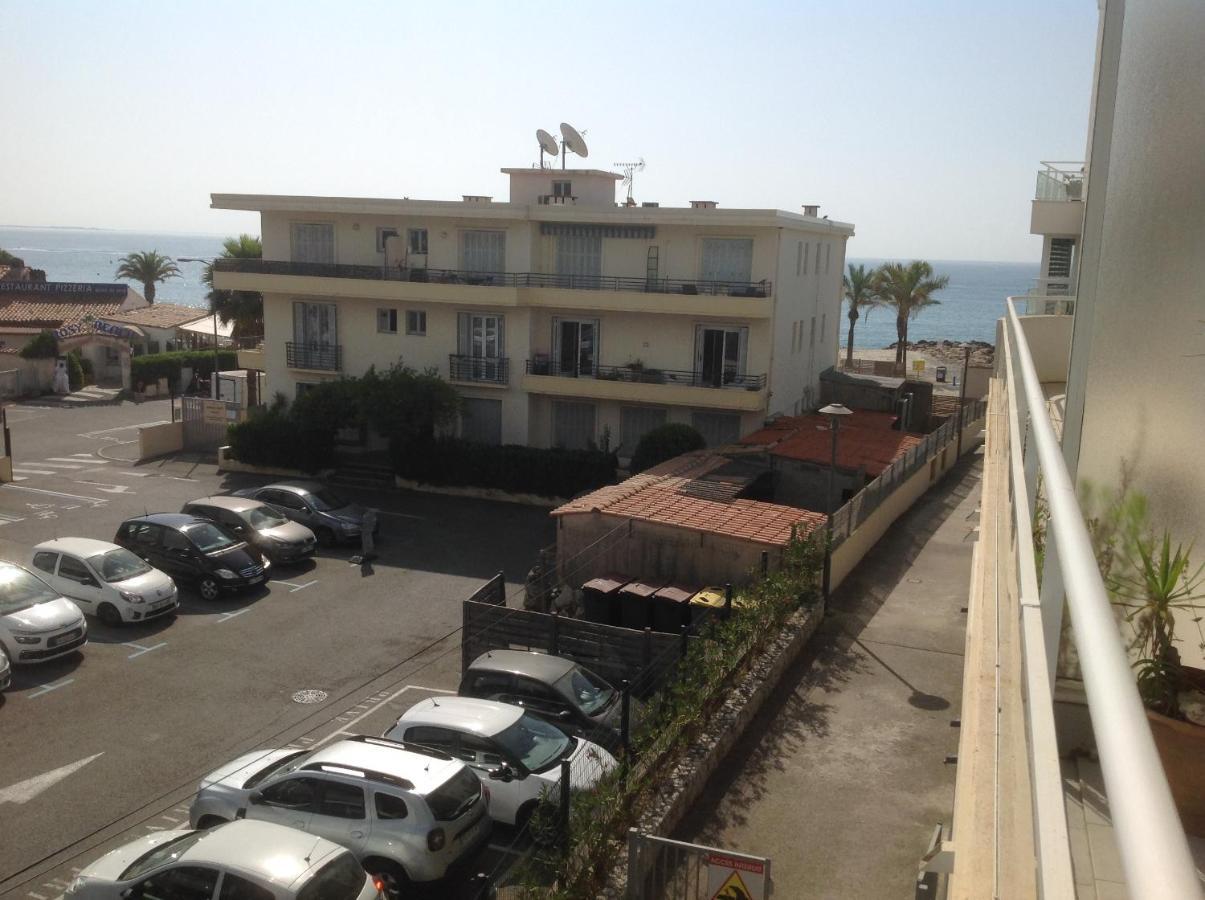 F2 Immeuble Les Pieds Dans L'Eau Apartment Villeneuve-Loubet Exterior photo