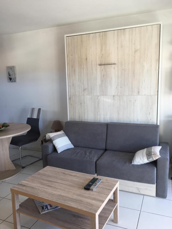 F2 Immeuble Les Pieds Dans L'Eau Apartment Villeneuve-Loubet Exterior photo